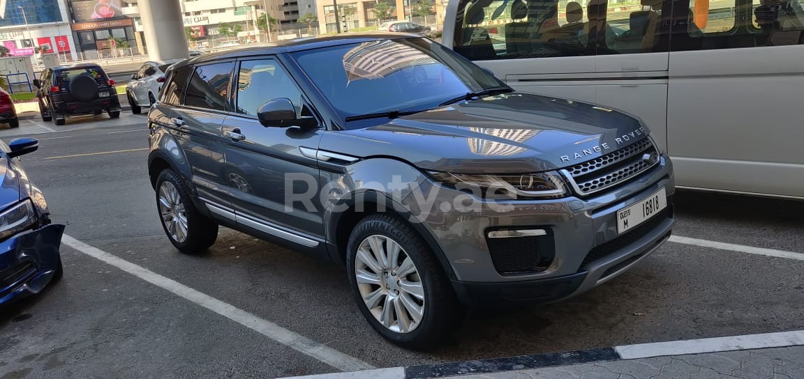 Grey Range Rover Evoque for rent in Abu-Dhabi 2