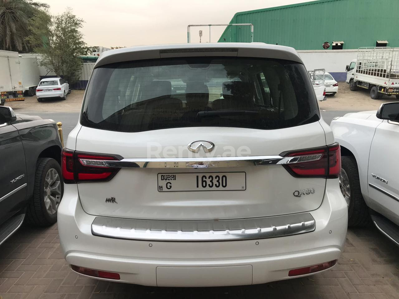 White Infiniti QX80 for rent in Abu-Dhabi 2