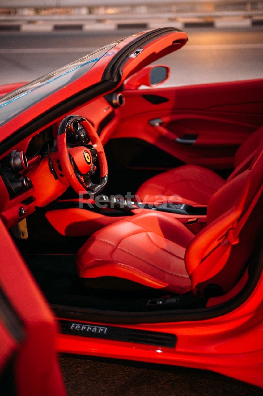 Red Ferrari F8 Tributo Spyder for rent in Abu-Dhabi 4