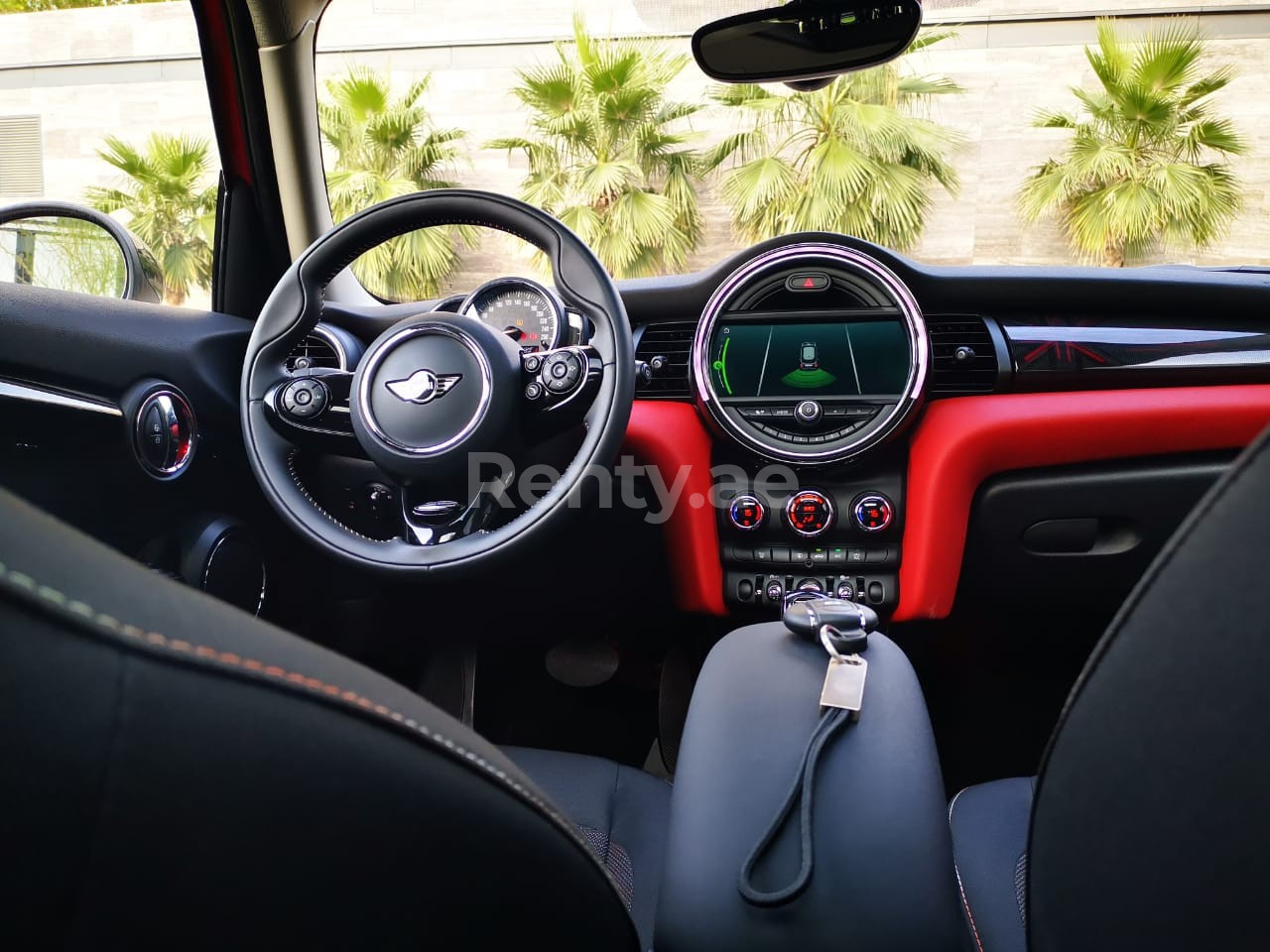 أحمر Mini Cooper للإيجار في الشارقة 1