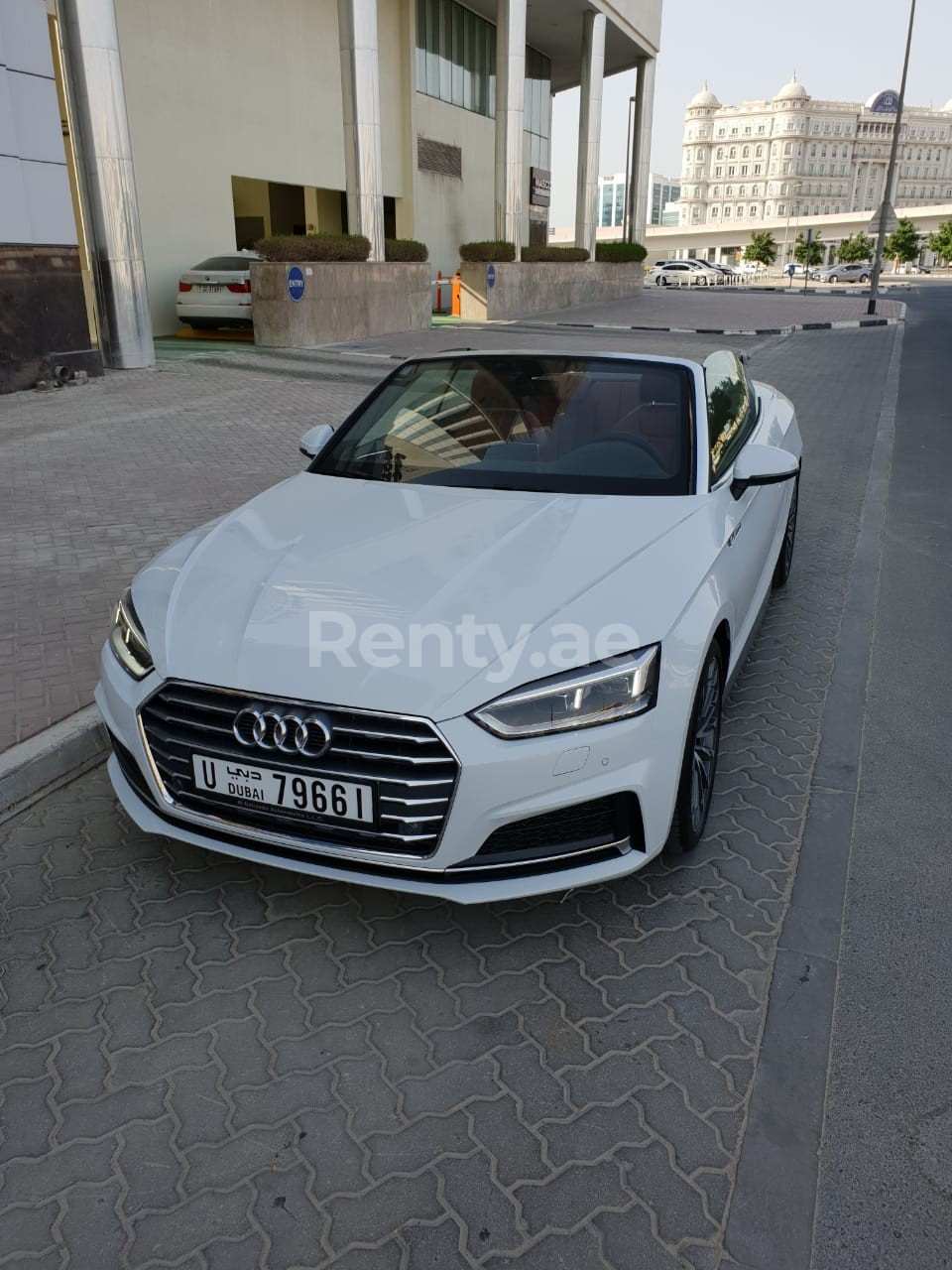 White Audi A5 convertible for rent in Abu-Dhabi 3