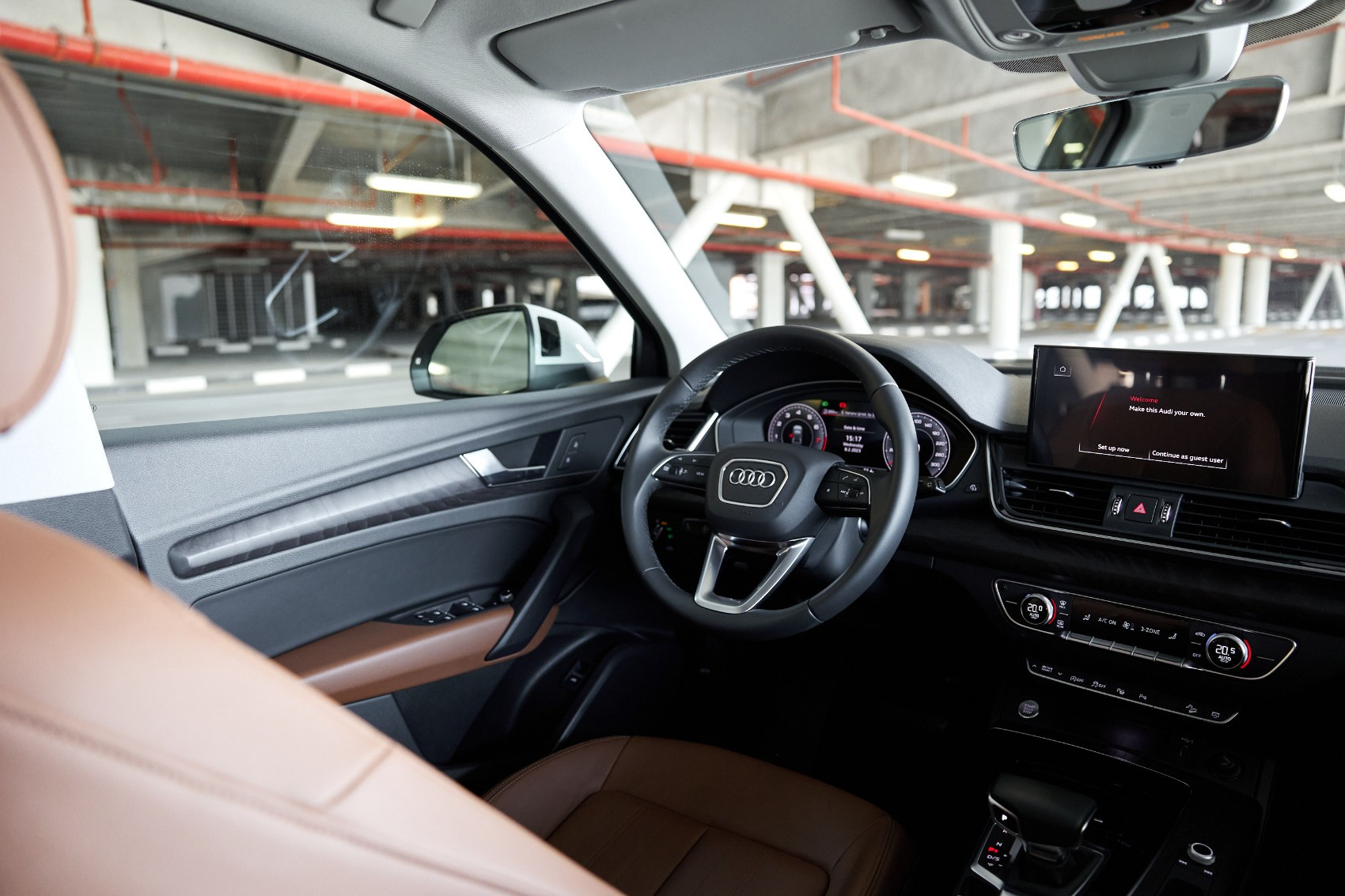 Blanc Audi Q5  45TFSI quattro en location à Sharjah 4