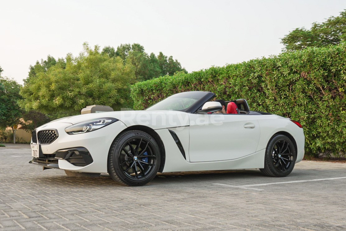 White BMW Z4 for rent in Dubai 5