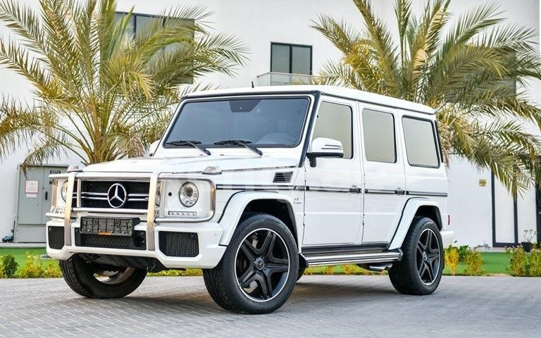 Blanc Mercedes G63 AMG en location à Sharjah