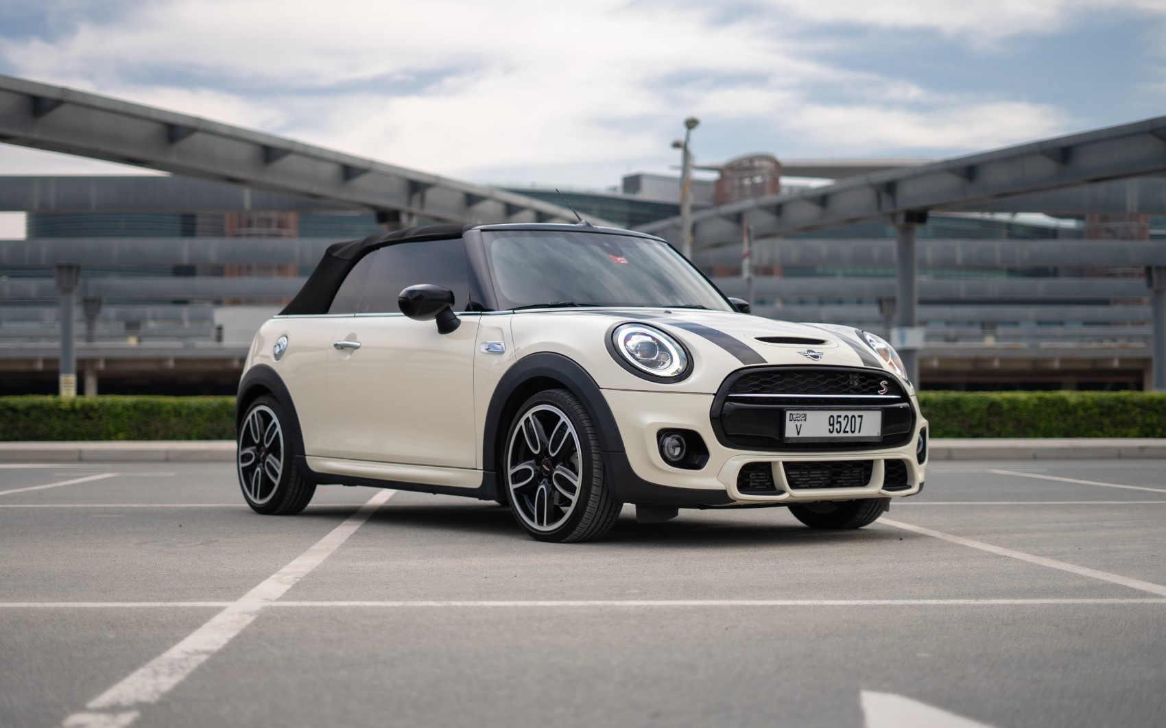 White Mini Cooper S cabrio for rent in Abu-Dhabi 0