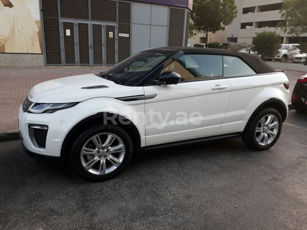 White Range Rover Evoque for rent in Dubai 1