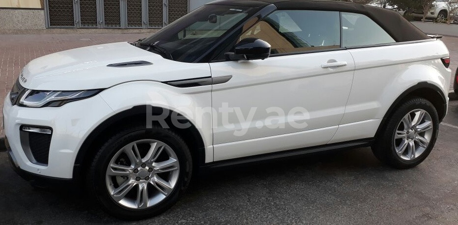 White Range Rover Evoque for rent in Dubai