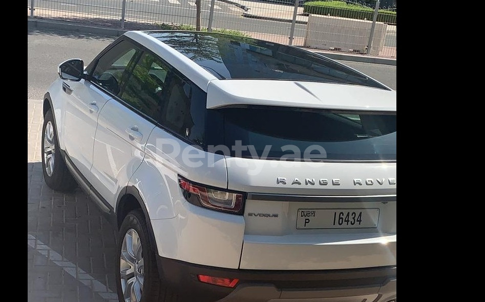 White Range Rover Evoque for rent in Dubai