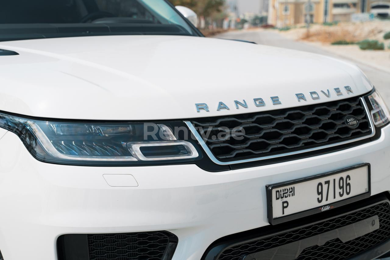 Weiß Range Rover Sport zur Miete in Abu-Dhabi 4