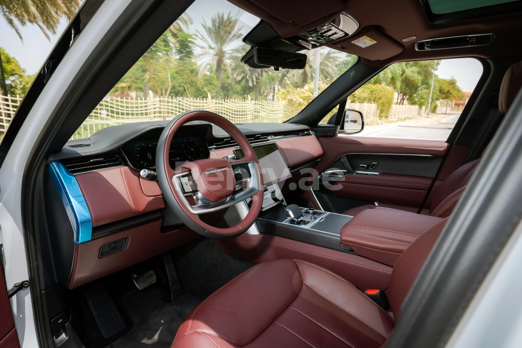 White ZZZ Range Rover Vogue for rent in Abu-Dhabi 3