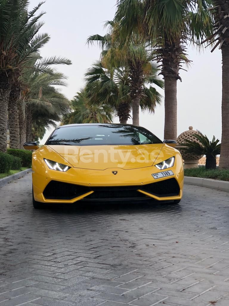 Gelb Lamborghini Huracan zur Miete in Dubai 6