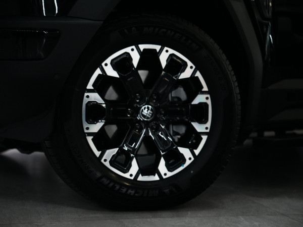  Black Jetour G700 Photo 2