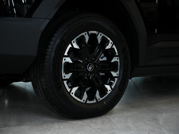  Black Jetour G700 Photo 12