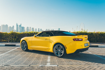  Yellow Chevrolet Camaro Photo 5