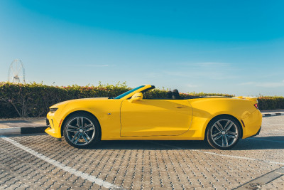  Yellow Chevrolet Camaro Photo 7