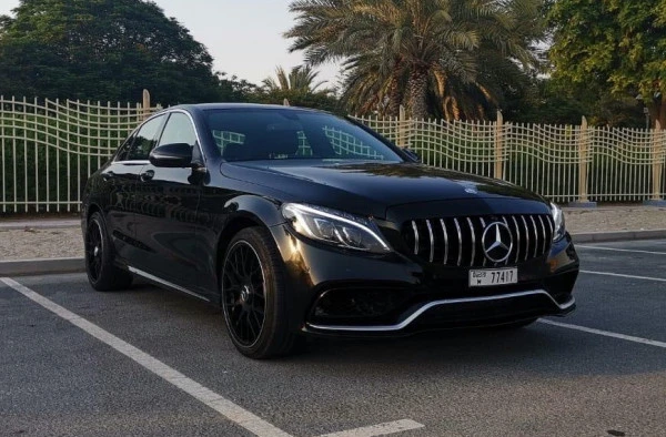 Mercedes C63 AMG specs