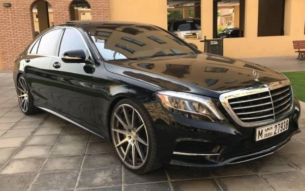 مرسيدس S550