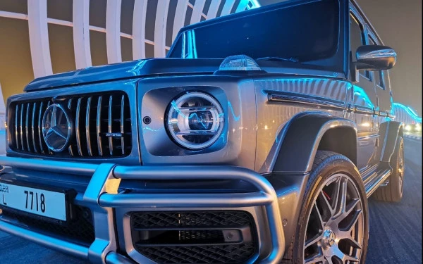  Gris Foncé Mercedes G classe Photo 1