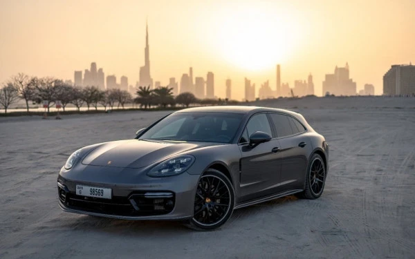 Porsche Panamera 4S Turismo Sport