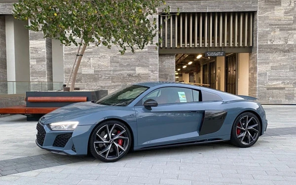 Audi R8 V10