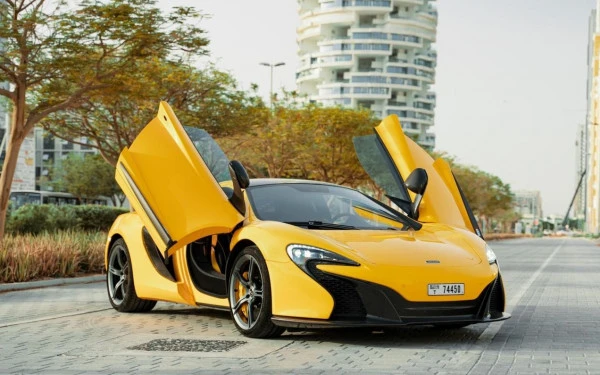 McLaren 650S