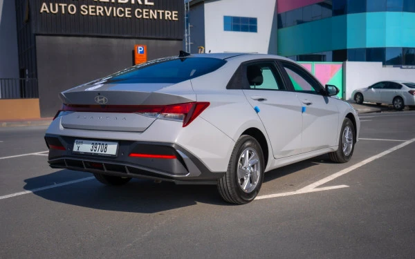  اللون الرمادي هيونداي إلنترا Photo 4