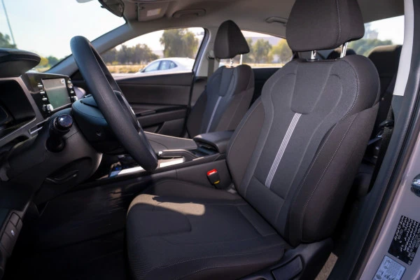  اللون الرمادي هيونداي إلنترا Photo 6