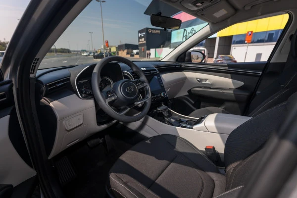  Серебро Hyundai Tucson Photo 8