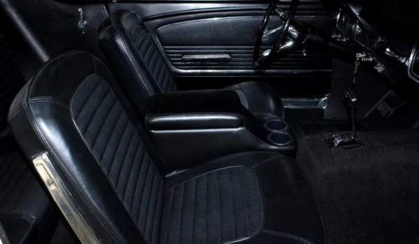  Beige Ford Mustang Photo 5