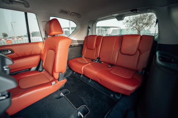  اللون البيج نيسان باترول Platinum V6 Photo 5