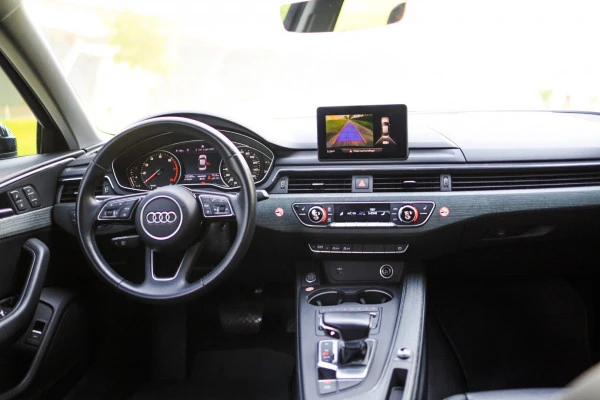  Black Audi A4 Photo 7