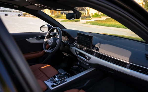  Black Audi A4 Photo 7