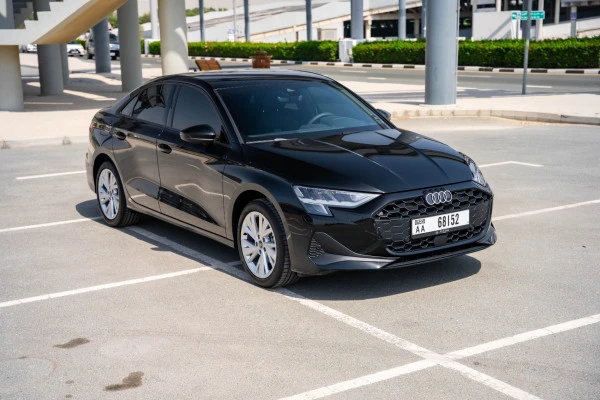  أسود أودي A3 Photo 2