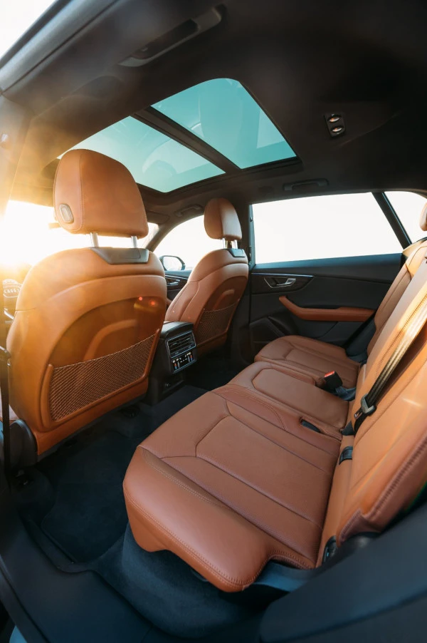  Nero Audi Q8 Photo 7