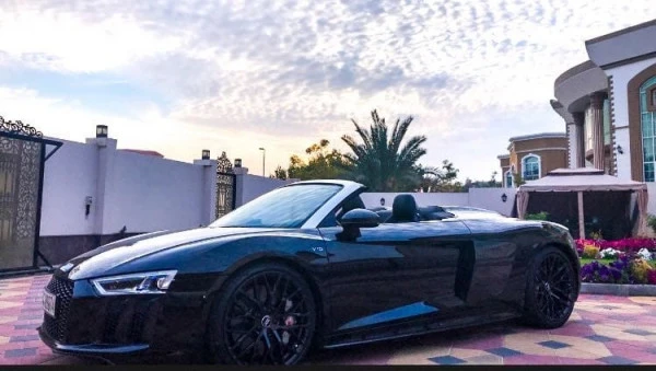  Noir Audi R8 Black Edition Photo 2