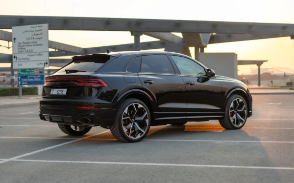  Black Audi RSQ8 Photo 3