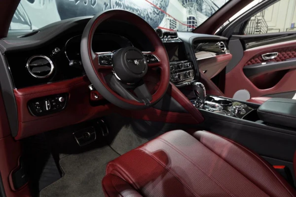  Black Bentley Bentayga Photo 3