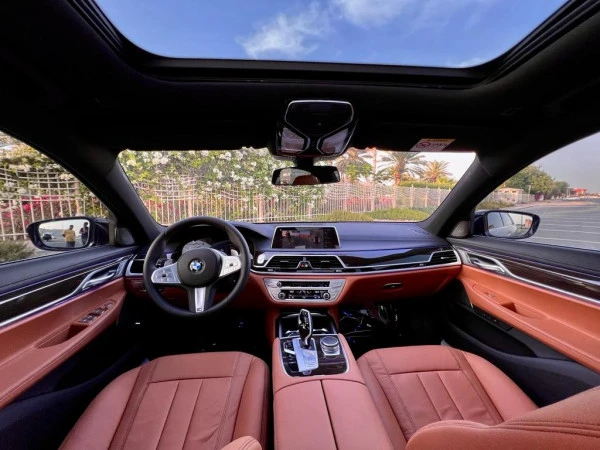  Schwarz BMW 730 Photo 5