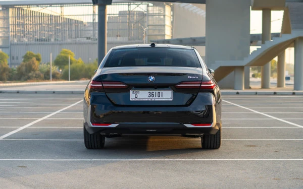  Black BMW 520i Photo 5