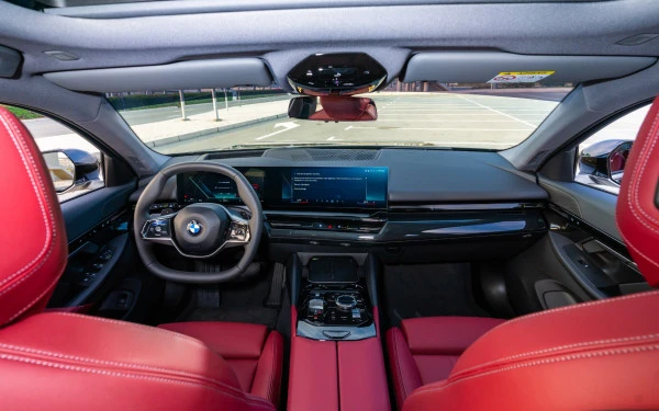  Black BMW 520i Photo 6