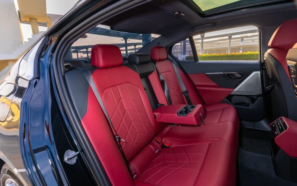  Black BMW 520i Photo 10