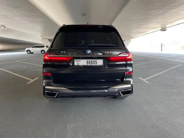  Black BMW X7 M50i Photo 3