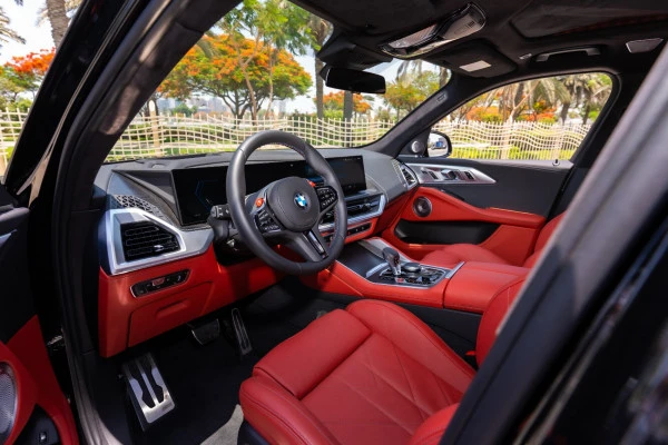  Black BMW XM Photo 5