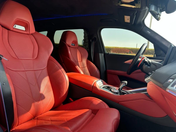  Black BMW XM Photo 3