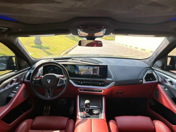  Black BMW XM Photo 4