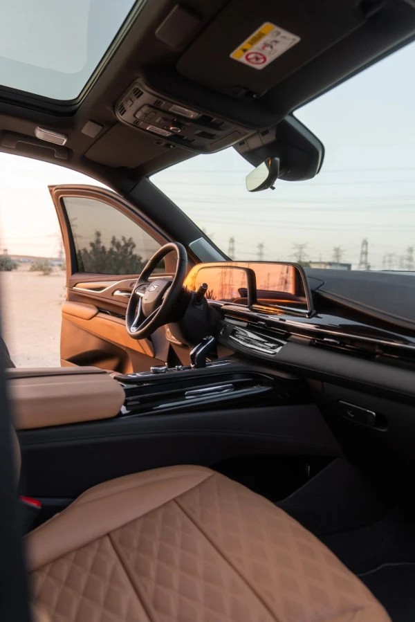  Black Cadillac Escalade Sport Platinum Photo 4