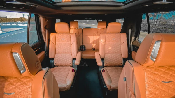  Black Cadillac Escalade Photo 3