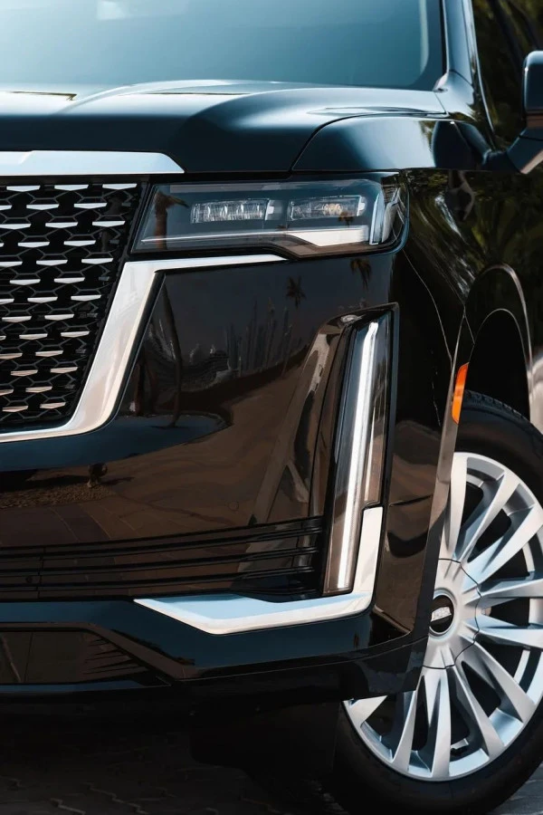  Black Cadillac Escalade Photo 4