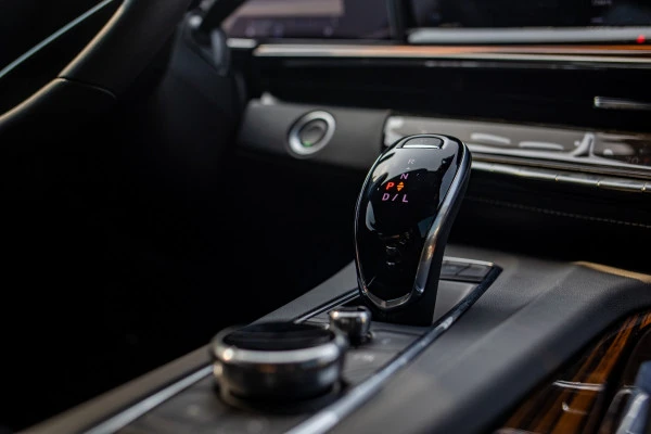  Black Cadillac Escalade Photo 4