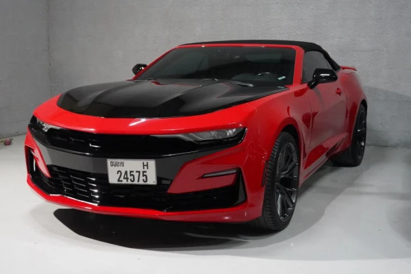  Rot Chevrolet Camaro convertible Photo 2